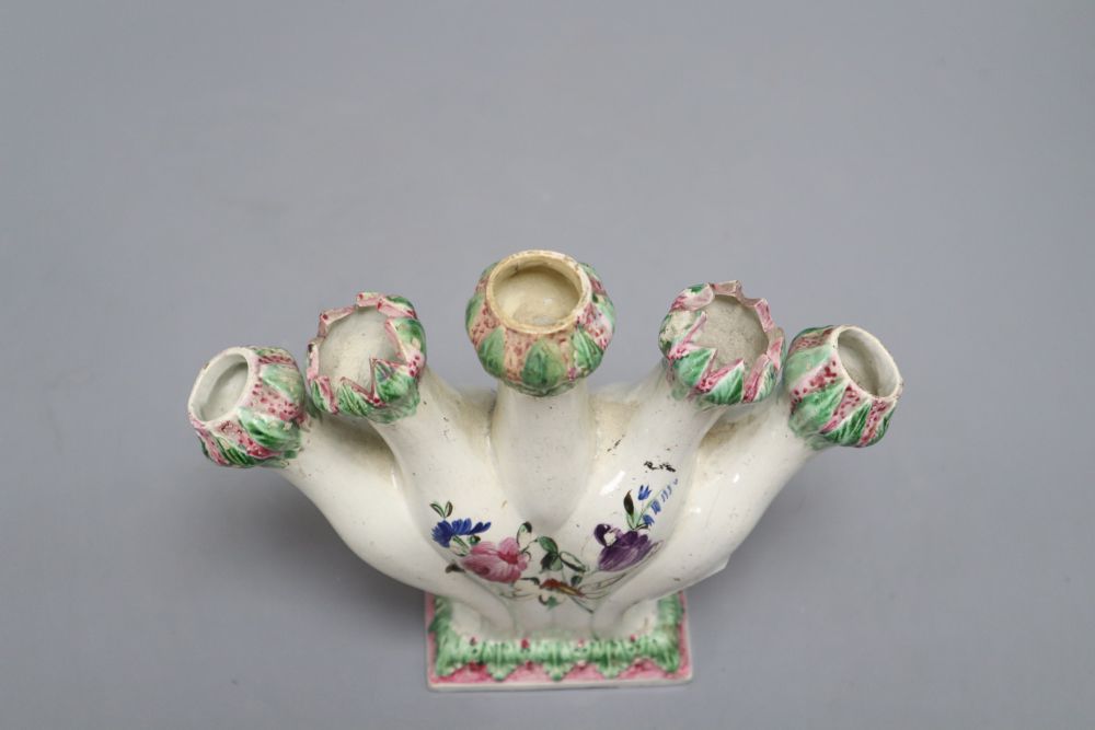 An early 19th century pearlware tulip vase, width 19cm